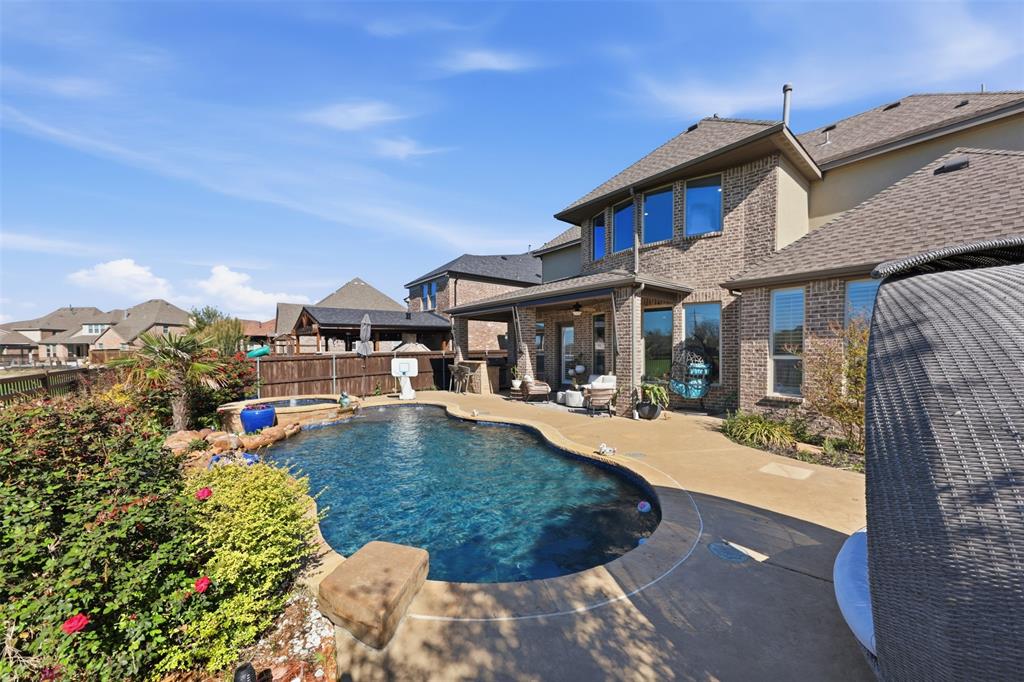 Alcove Home for Sale