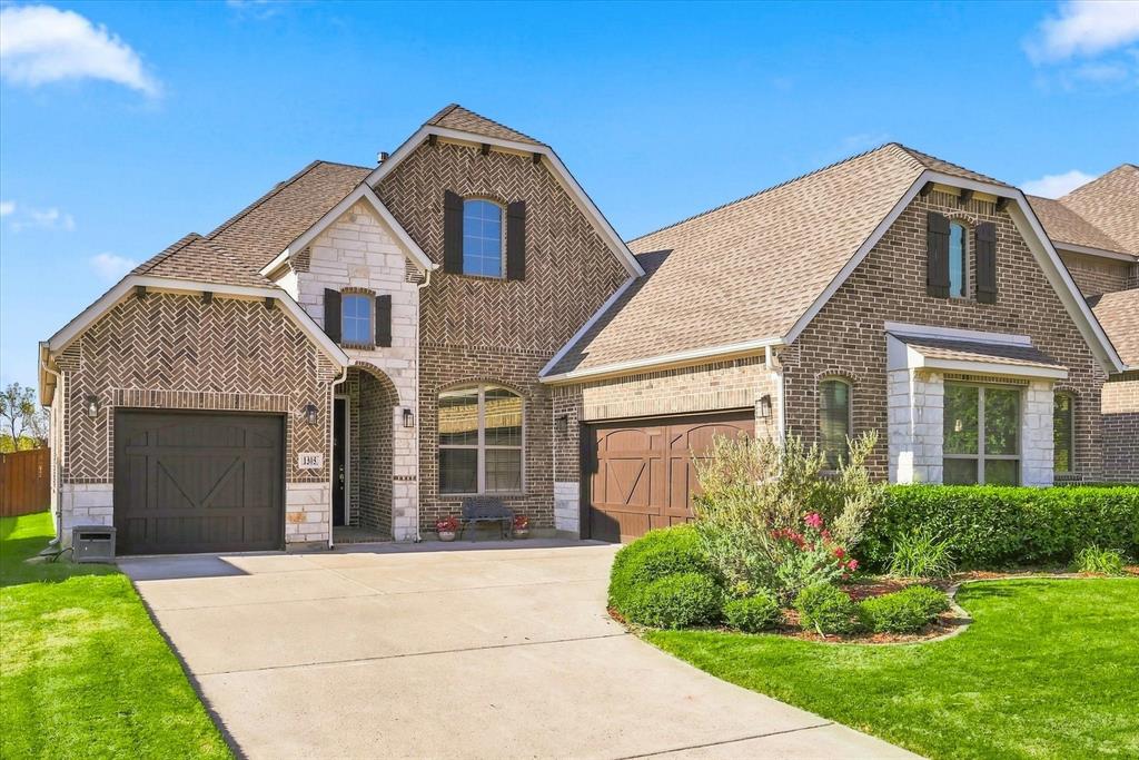 Chiva Home for Sale